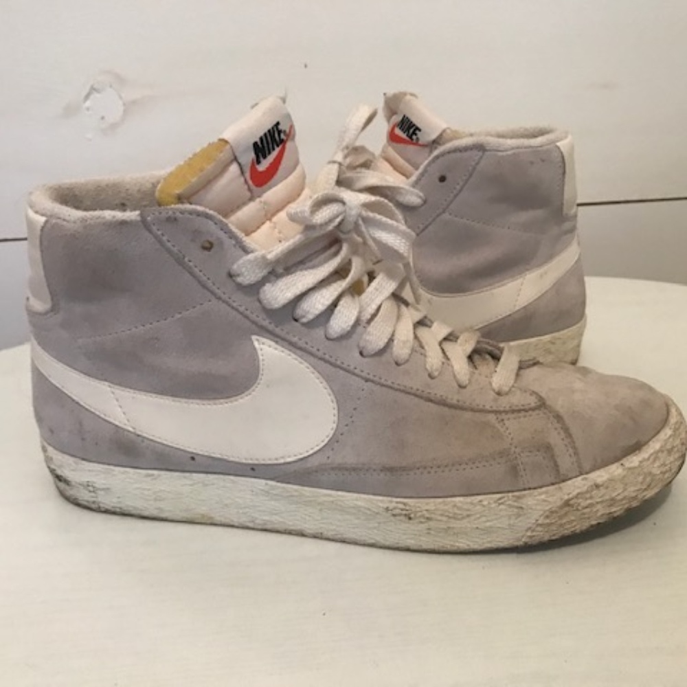 Nike Dunk High Tops - 9.5